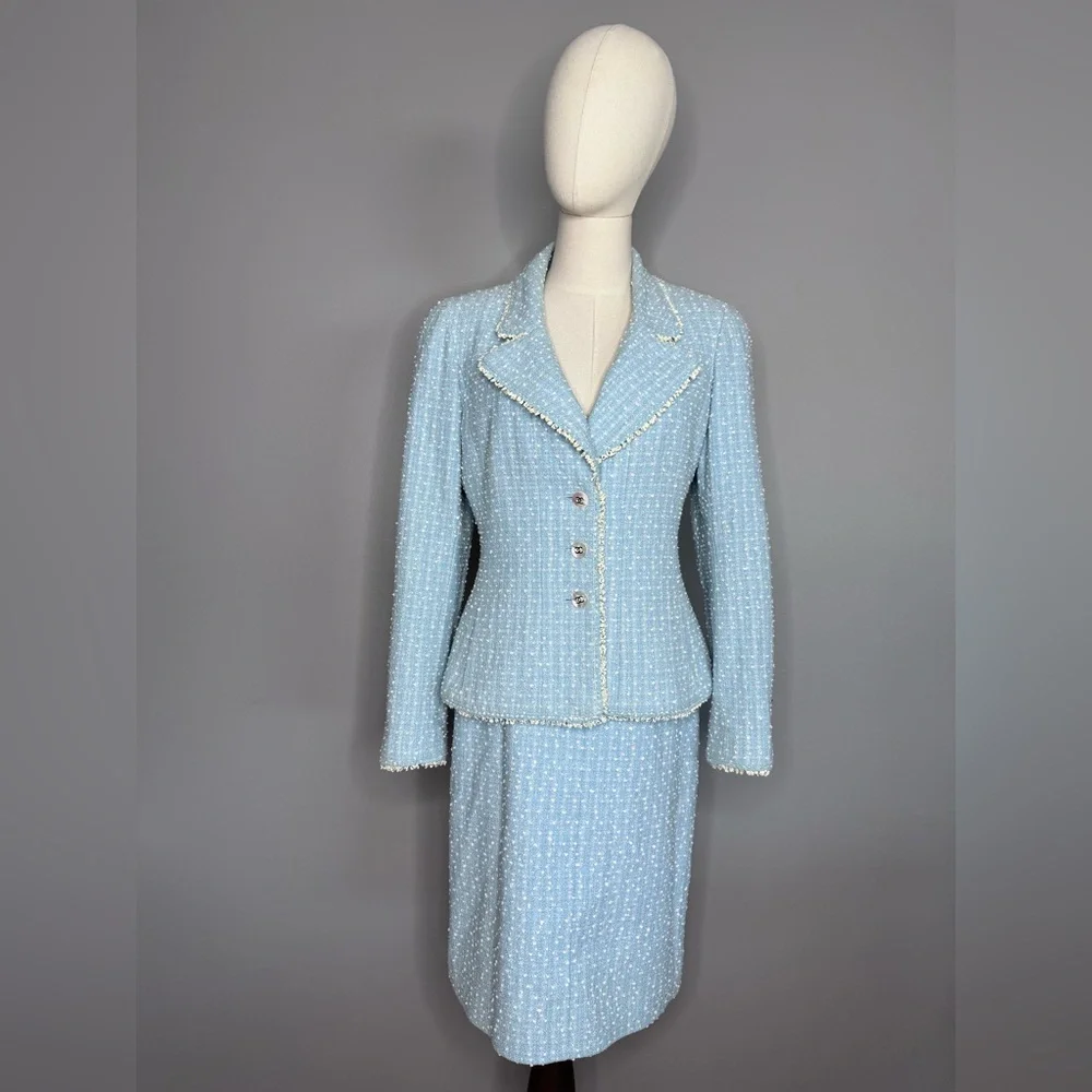 Chanel 1997 Blue White  Princess Diana Tweed Suit. - Picture 11 of 16